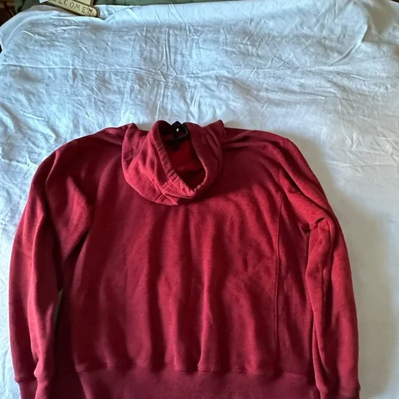 Under Armor Men’s Hooded Sweatshirt - Picture 4 of 5